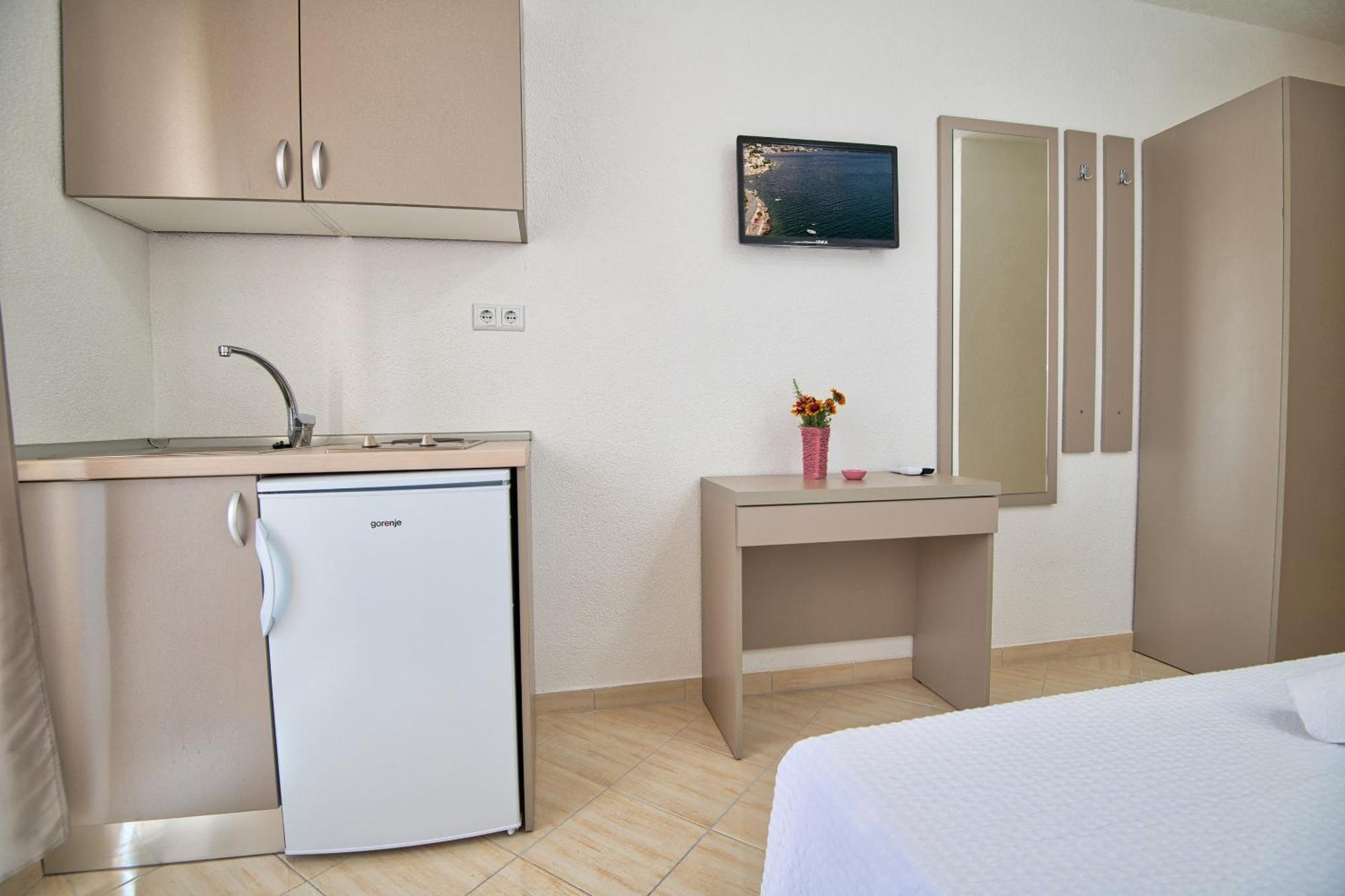 Studio & Apartments More Neum Buitenkant foto