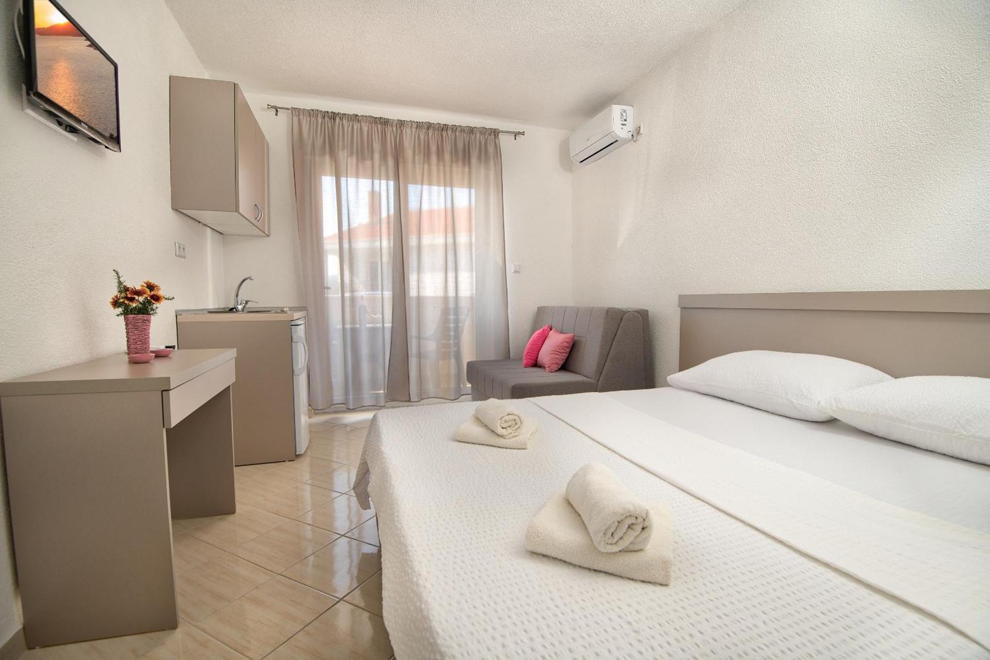 Studio & Apartments More Neum Buitenkant foto