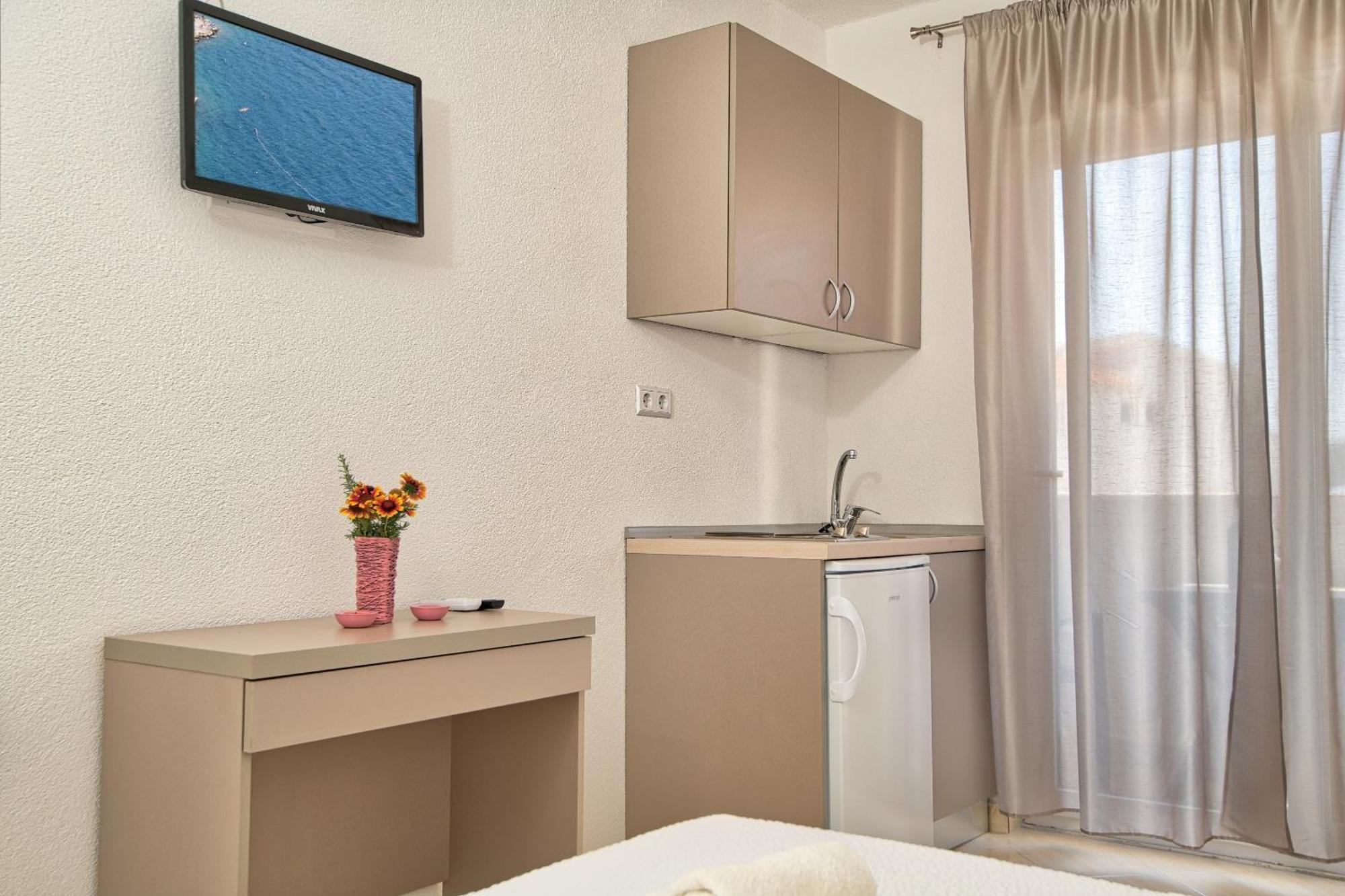 Studio & Apartments More Neum Buitenkant foto
